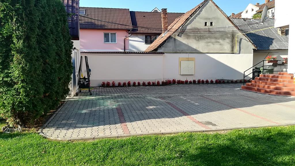 Apartament Alpha Apartamento Bistriţa Exterior foto